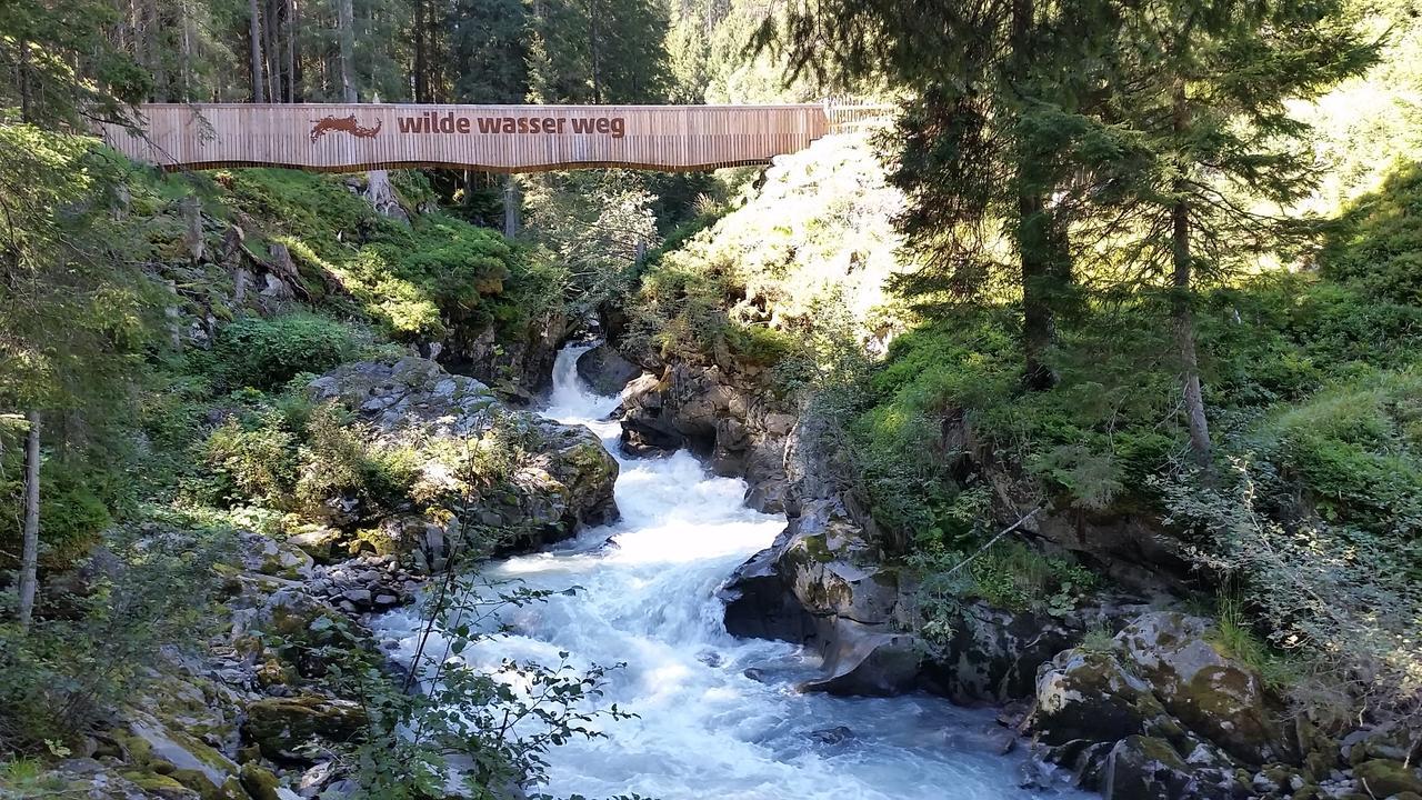 Hotel Garni Bergland Neustift im Stubaital
